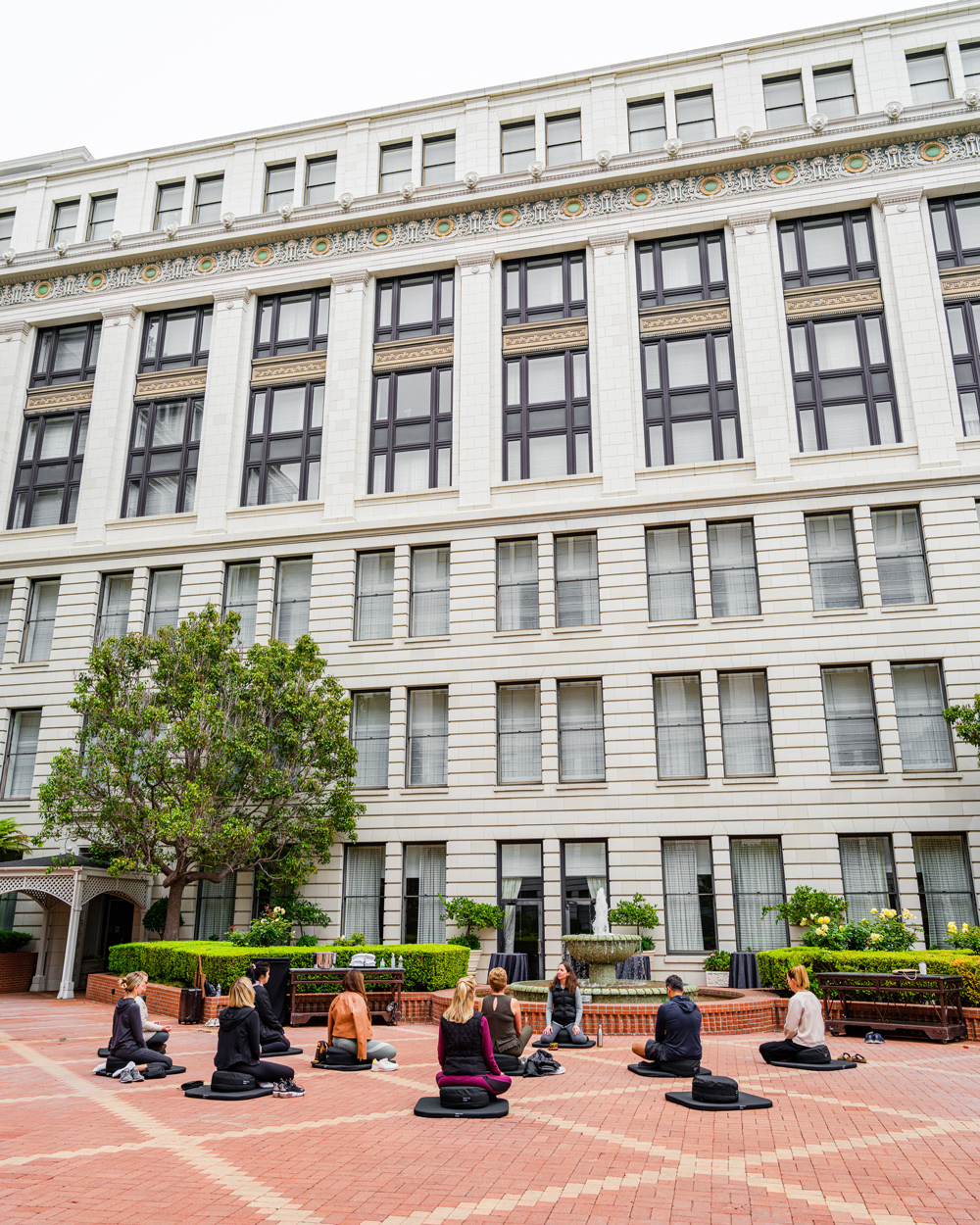 Der Ritz Carlton San Francisco Review - Wellness -Aktivitäten im Innenhof