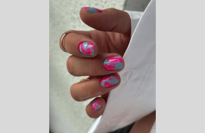 23 mutige kurze Sommernägel Idee für einen schicken minimalistischen Look 10 Kurze Sommernägel, rosa und blaue Nägel Kunst
