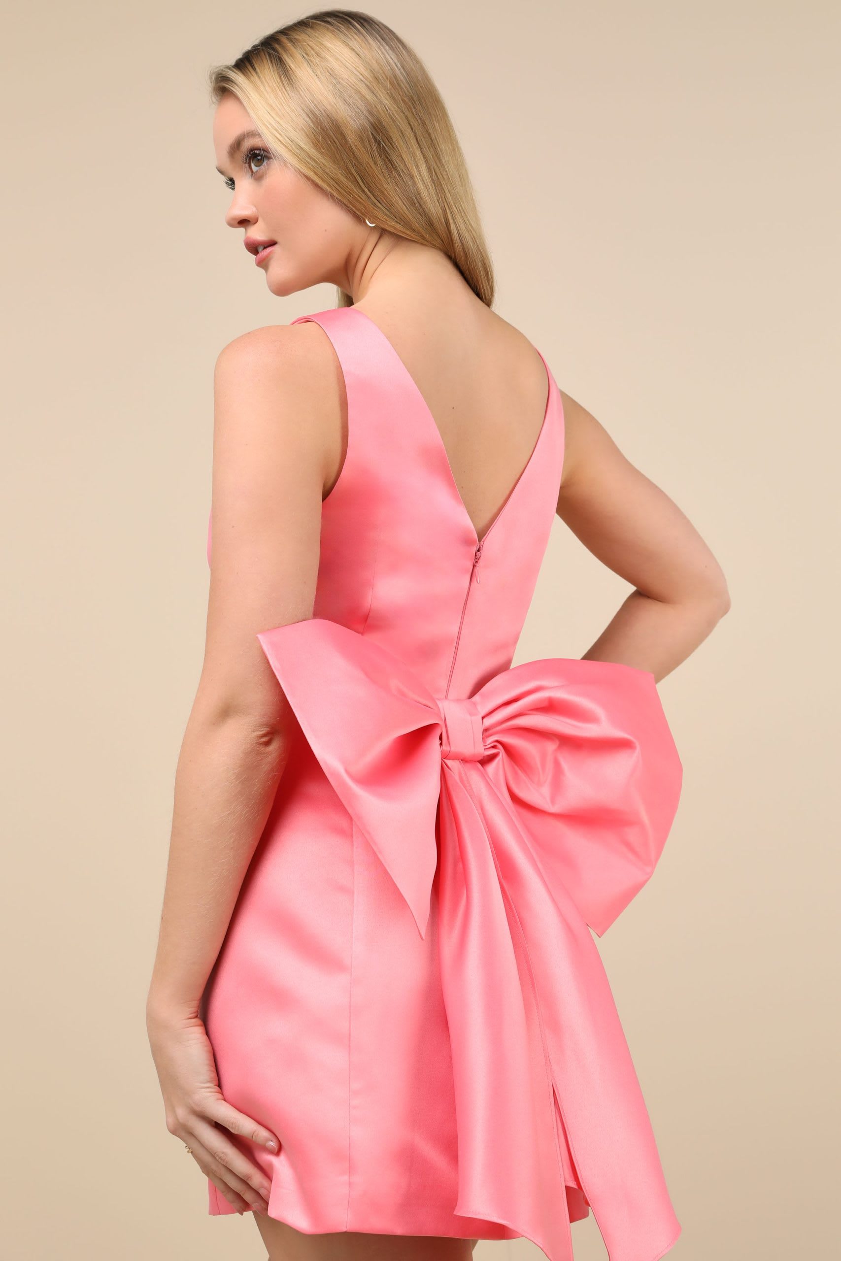 rosa Bow Mini -Kleid