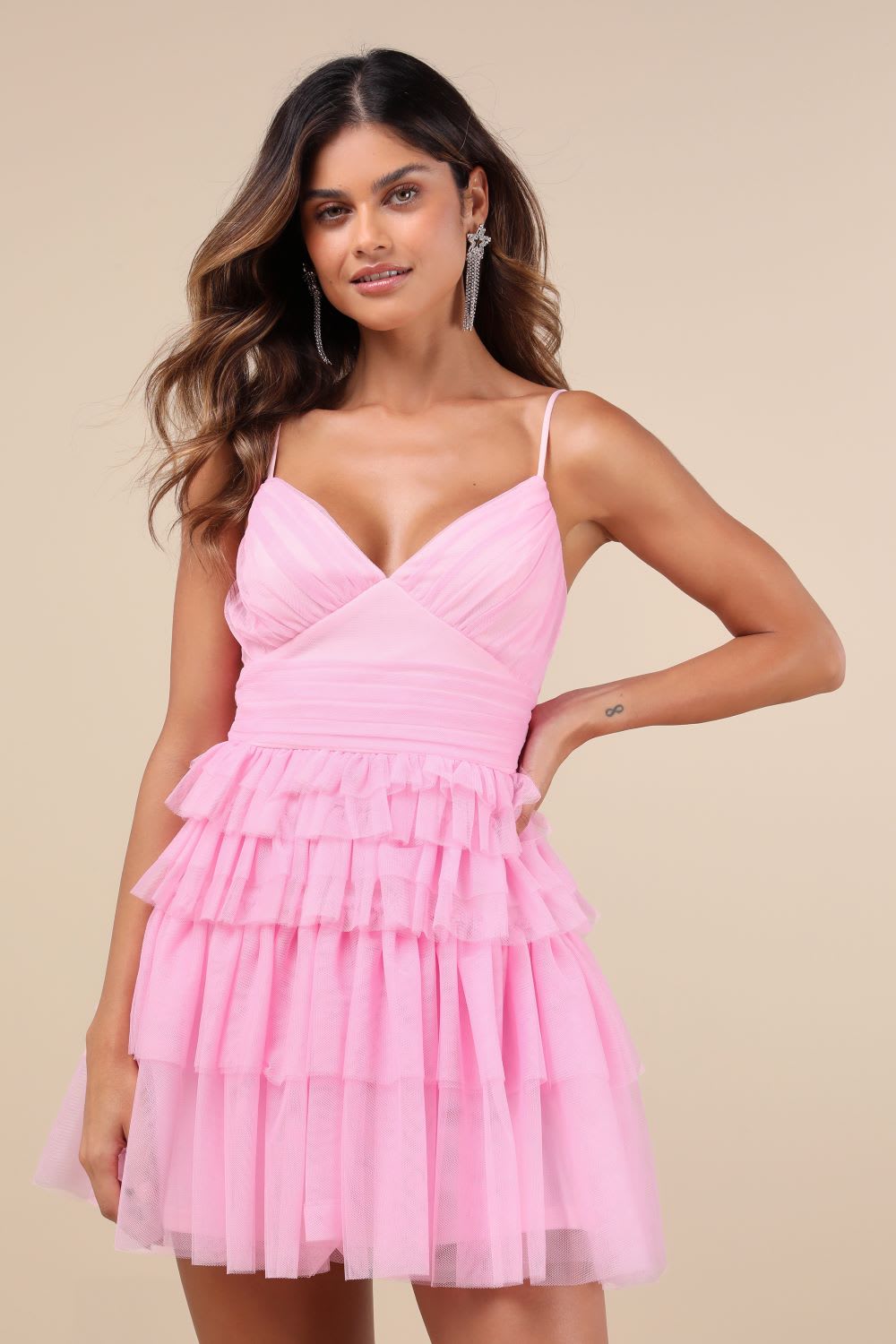 Pink Tüll plissierte ärmelloses abgestufte Minikleid